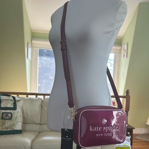 NWT Kate Spade Oh Snap Camera Bag Crossbody Dark Raspberry Patent Leather - Picture 9 of 10